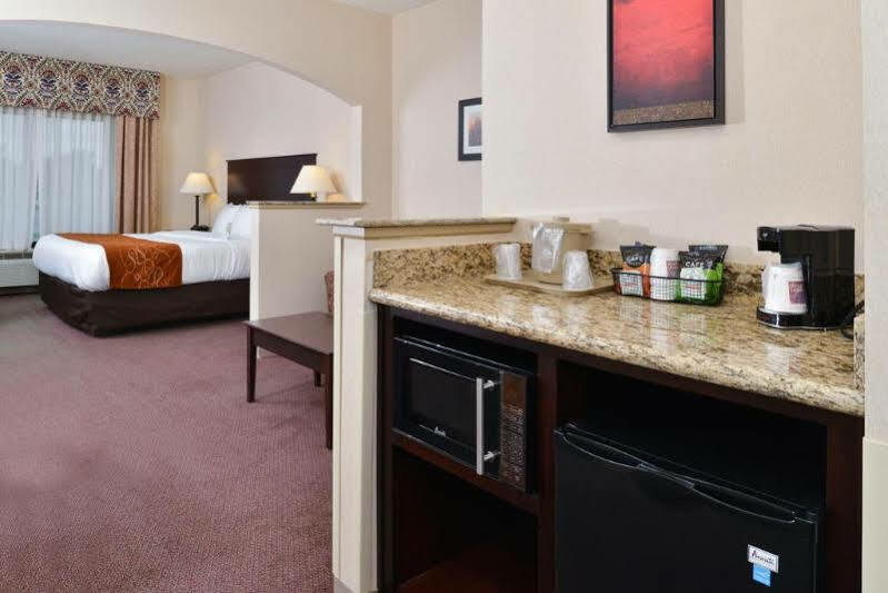 Comfort Suites near Route 66 Springfield Extérieur photo